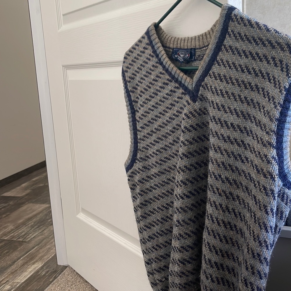 Hemingway Men’s Sweater Vest